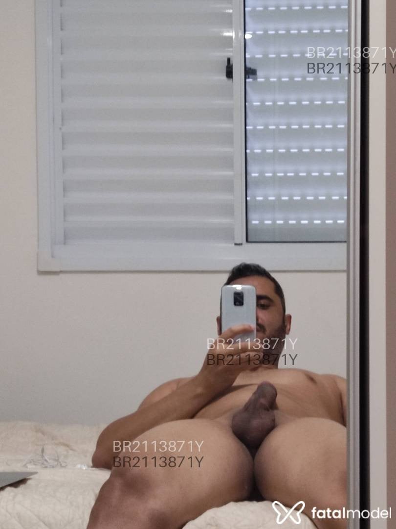 Acompanhante homem morena (o) de olhos pretos em São Paulo Acompanhante homem morena (o) de olhos pretos em São Paulo - Renato Ferrari