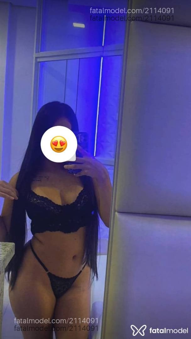 Acompanhante mulher morena (o) de olhos pretos - Bella