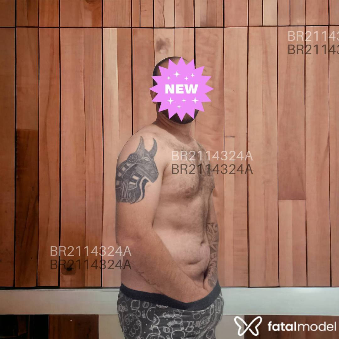 Acompanhante homem com cabelo castanho de olhos castanhos em Santa Maria - Junior Machado