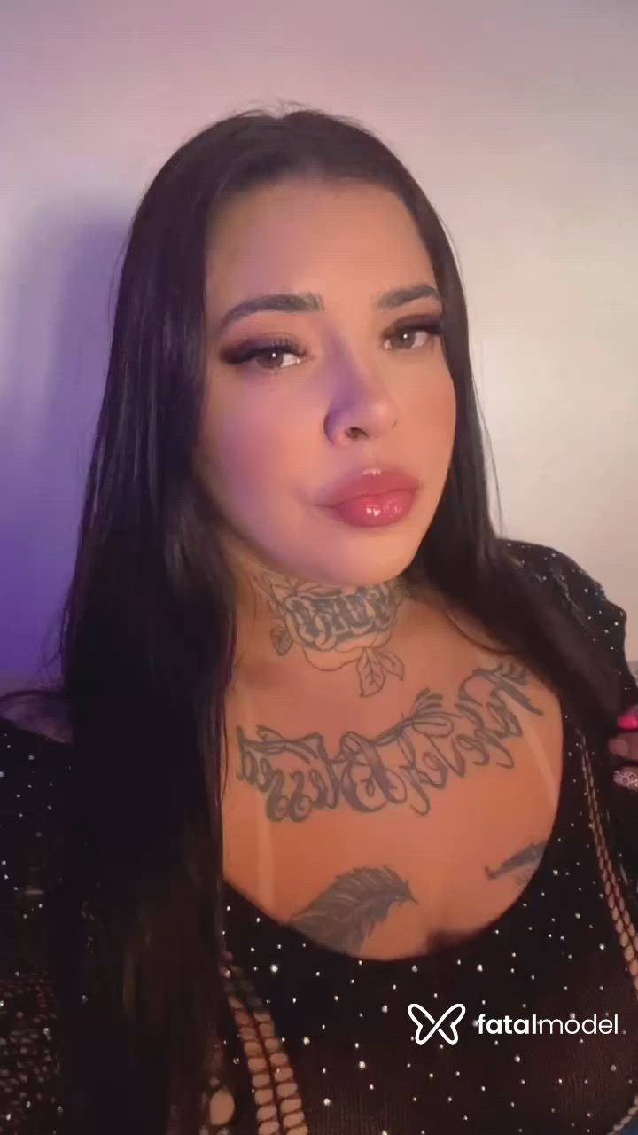 Acompanhante mulher morena (o) de olhos castanhos - Anny