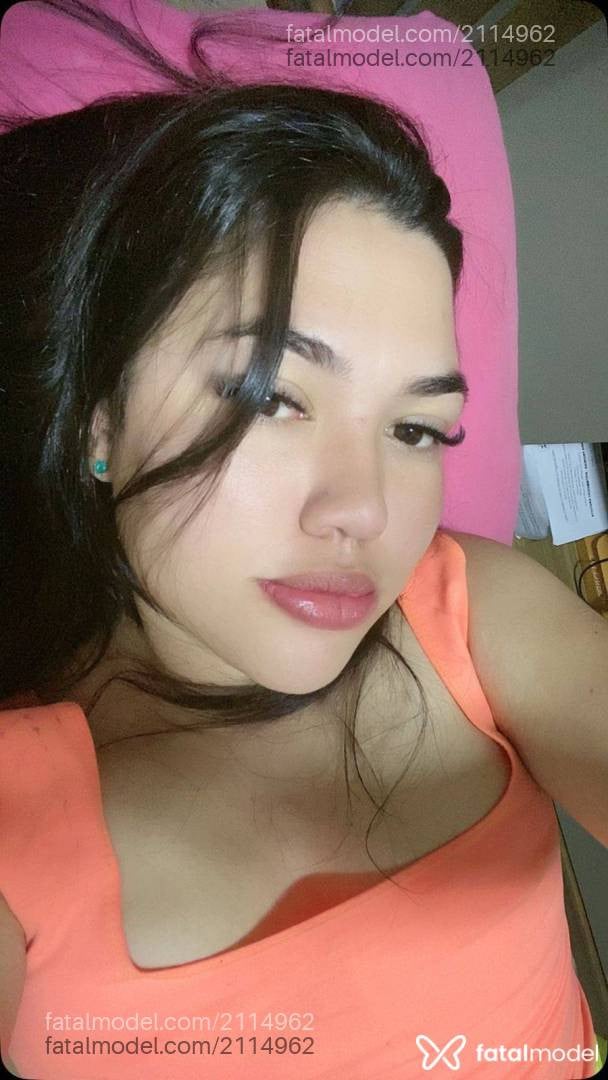 Acompanhante mulher com cabelo castanho de olhos castanhos - Ana Julia