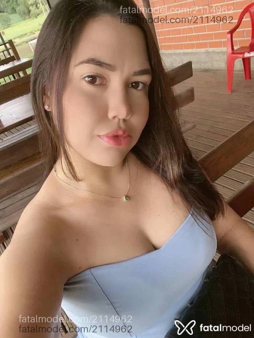 Acompanhante mulher com cabelo castanho de olhos castanhos - Ana Julia