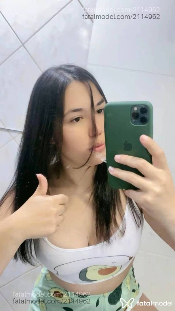 Acompanhante mulher com cabelo castanho de olhos castanhos - Ana Julia