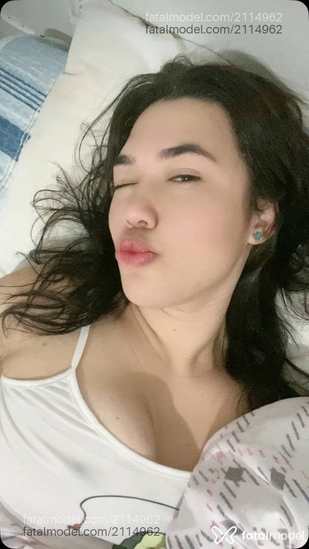 Acompanhante mulher com cabelo castanho de olhos castanhos - Ana Julia