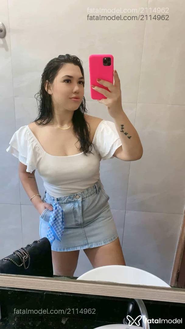 Acompanhante mulher com cabelo castanho de olhos castanhos - Ana Julia