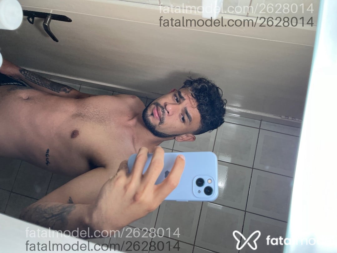 Acompanhante homem morena (o) de olhos castanhos em Porto Alegre - Jroliveira