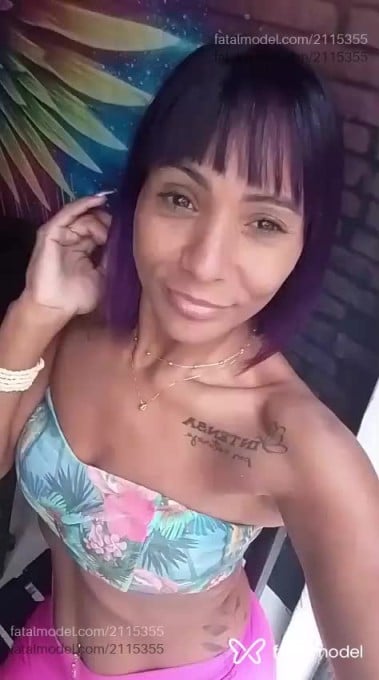 Acompanhante mulher loira (o) de olhos castanhos em Bom Despacho Acompanhante mulher loira (o) de olhos castanhos em Bom Despacho - Morena Intensa