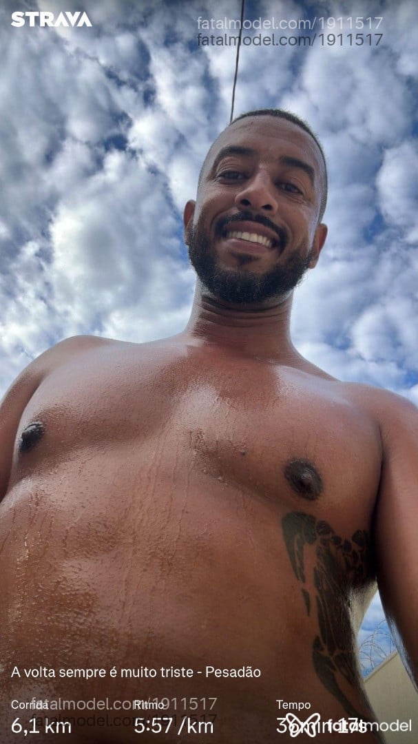Acompanhante homem morena (o) de olhos castanhos em Rio de Janeiro - Cesar
