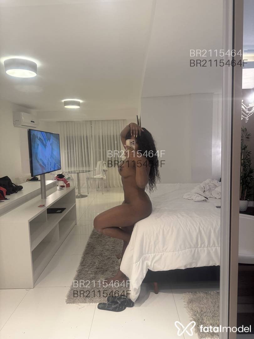 Acompanhante mulher morena (o) de olhos castanhos em São Paulo - Maya Risse