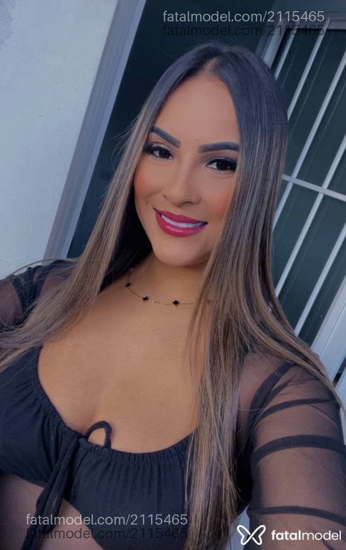 Acompanhante mulher loira (o) de olhos castanhos - Júlia Bels Acompanhante mulher loira (o) de olhos castanhos - Júlia Bels