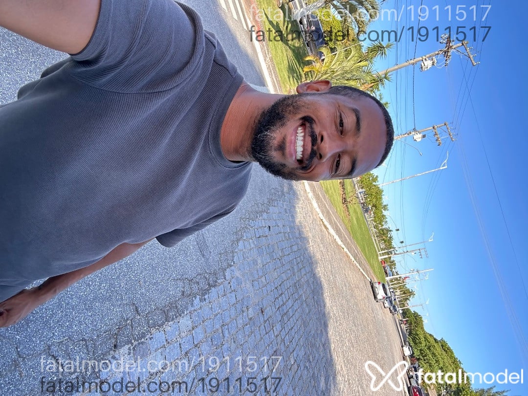 Acompanhante homem morena (o) de olhos castanhos em Rio de Janeiro - Cesar