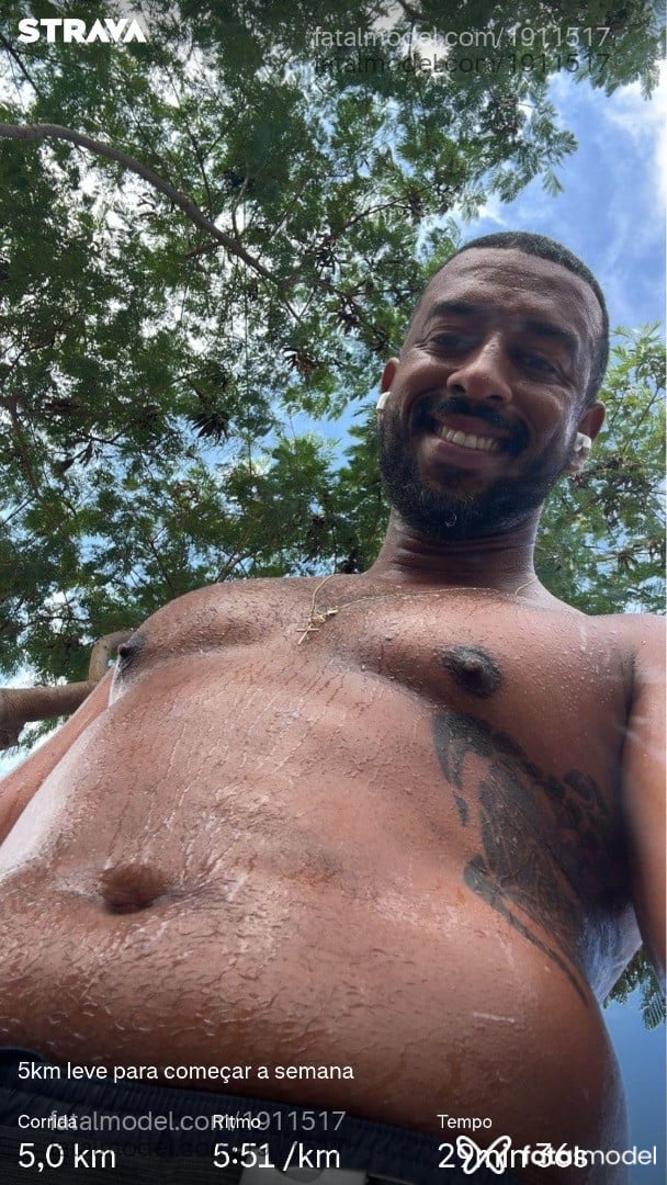 Acompanhante homem morena (o) de olhos castanhos em Rio de Janeiro - Cesar