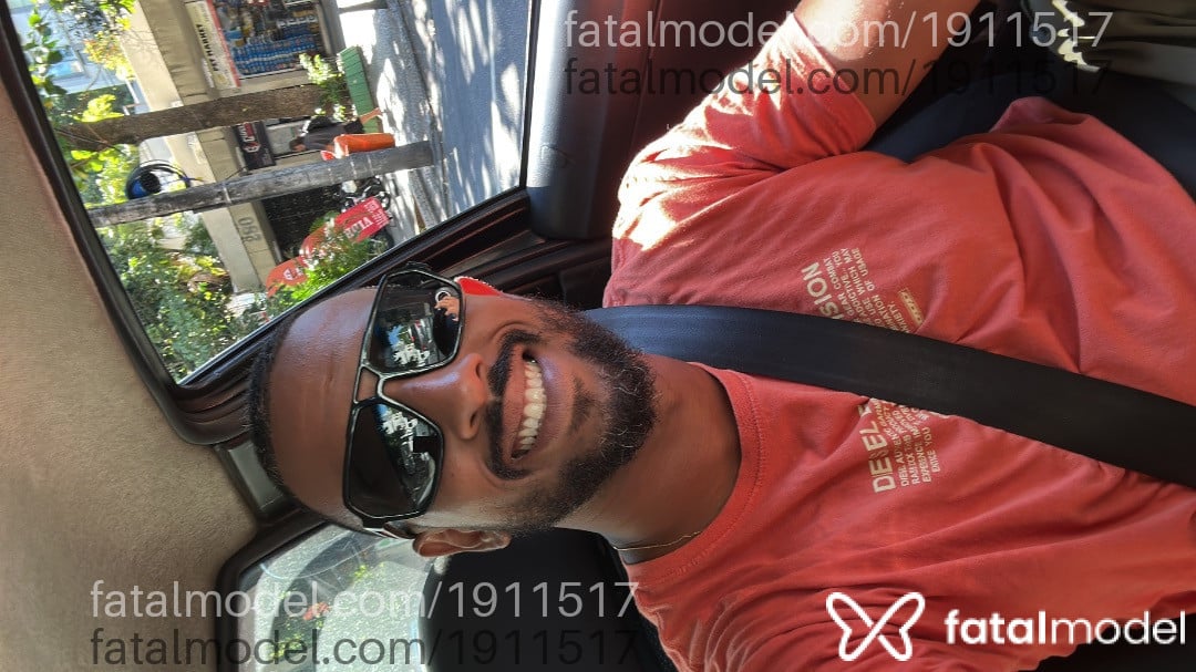 Acompanhante homem morena (o) de olhos castanhos em Rio de Janeiro - Cesar