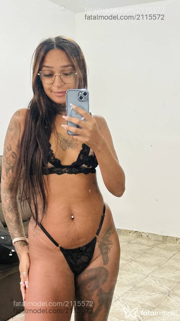 Acompanhante mulher loira (o) de olhos castanhos - Cecilia Perez