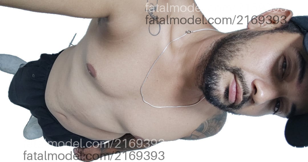 Acompanhante homem morena (o) de olhos castanhos em Itapemirim Acompanhante homem morena (o) de olhos castanhos em Itapemirim - Heitor