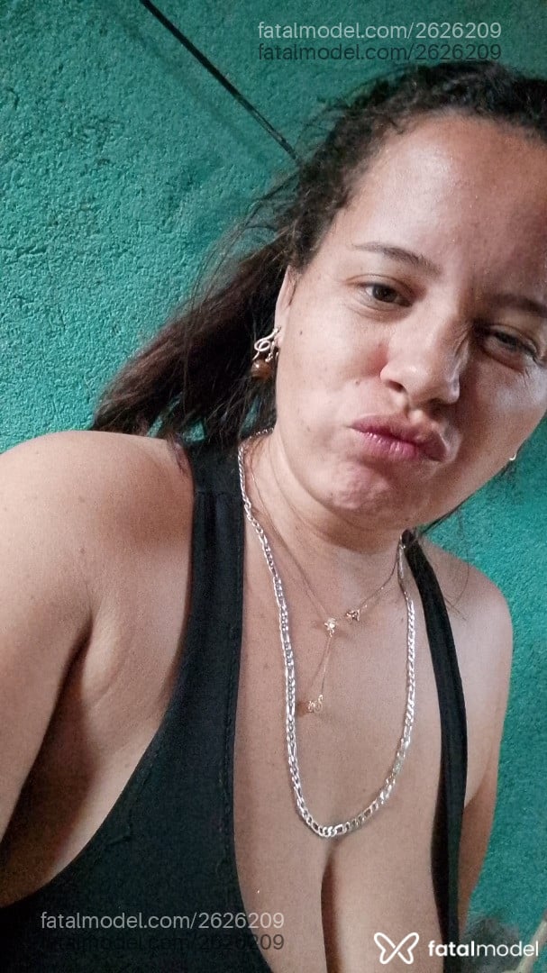 Acompanhante mulher com cabelo castanho de olhos castanhos em São Paulo - Cris Alves