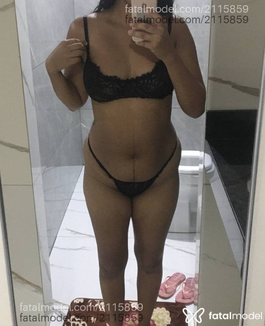 Acompanhante mulher morena (o) de olhos castanhos em Confresa - Ariana