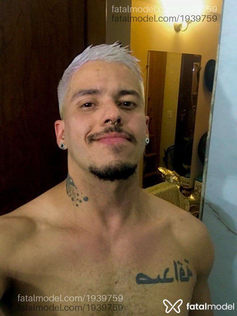Acompanhante homem morena (o) de olhos castanhos em São Gonçalo - Matt Bbck