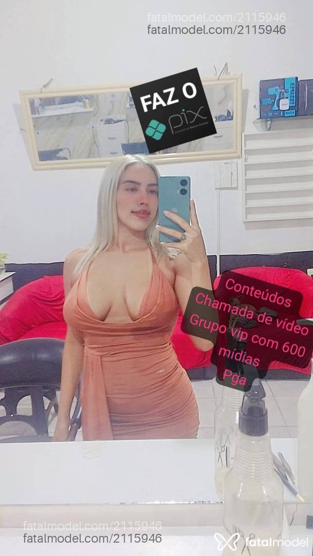 Acompanhante mulher loira (o) de olhos castanhos - Melke