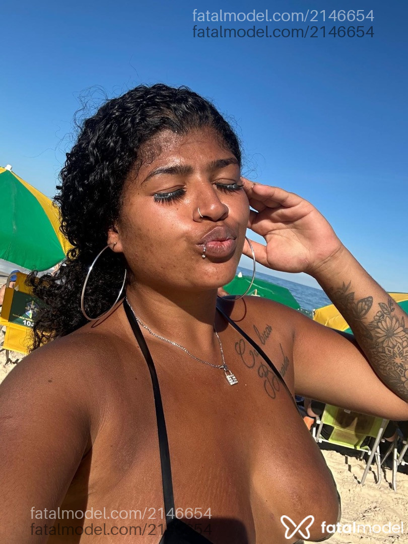 Acompanhante mulher morena (o) de olhos mel em Rio de Janeiro - Ingrid Oliveira