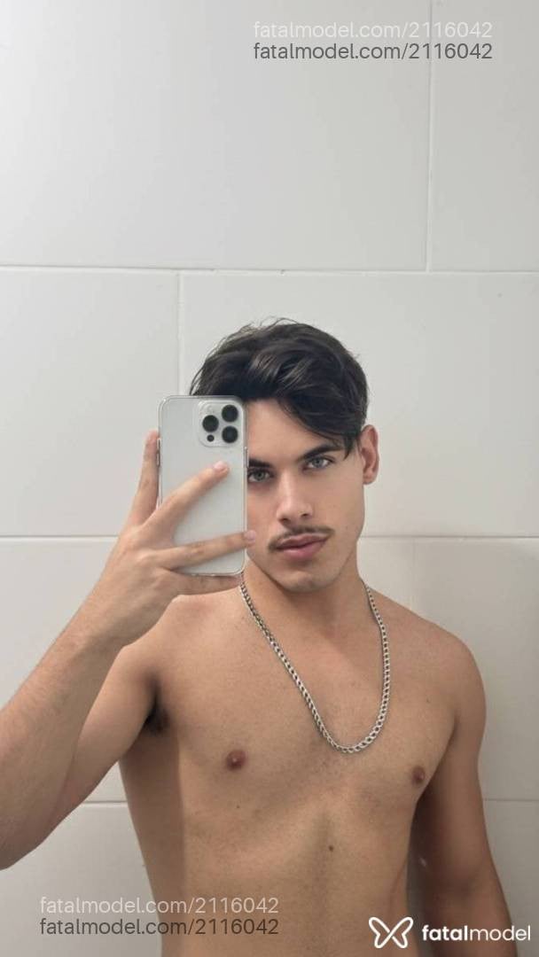 Acompanhante homem loira (o) de olhos verdes em Macaé - Enzo Santos