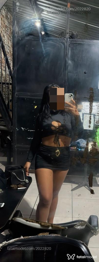 Acompanhante mulher morena (o) de olhos pretos em Maricá - Solzinha