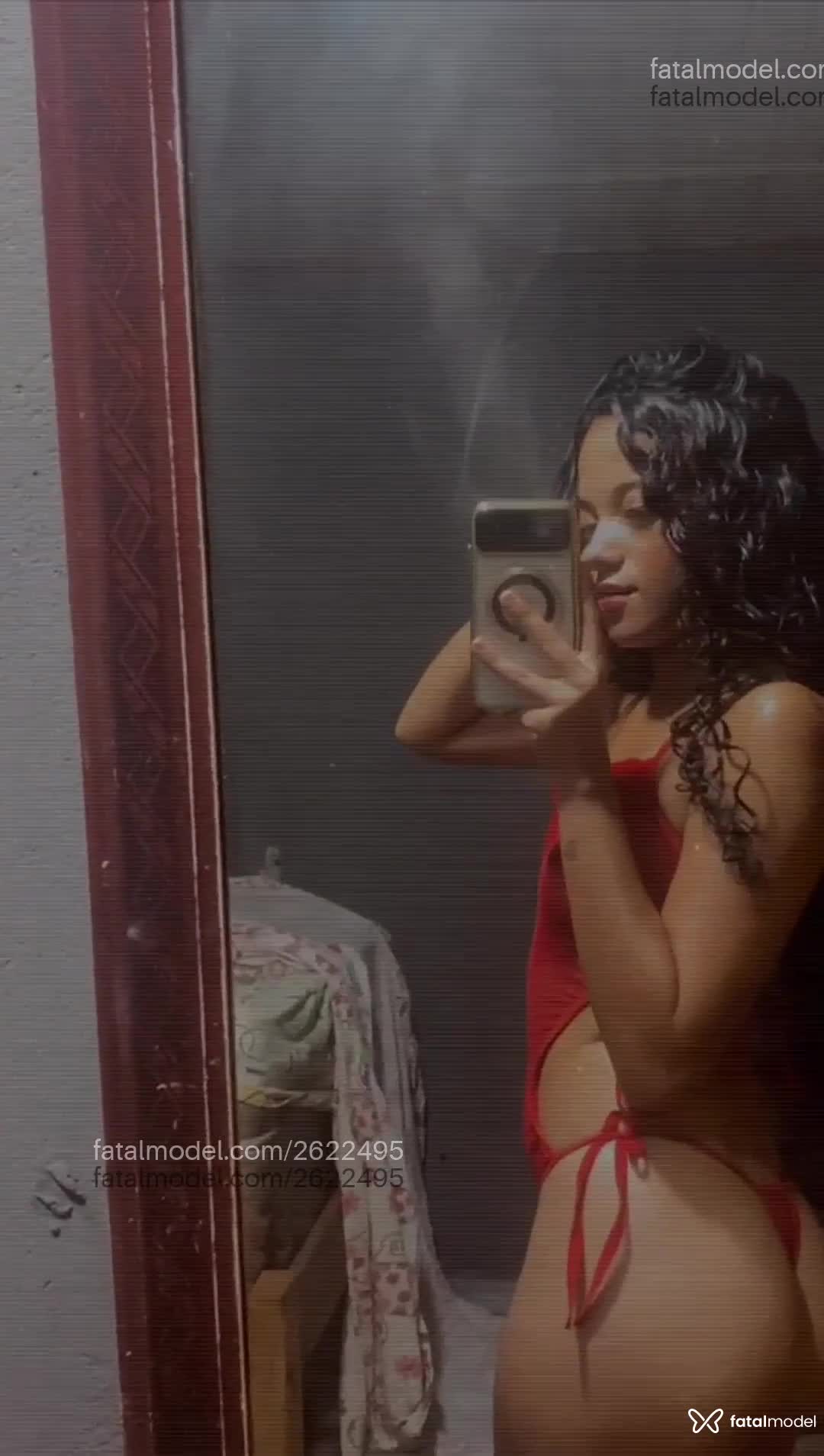 Acompanhante mulher morena (o) de olhos castanhos - Aninha Acompanhante mulher morena (o) de olhos castanhos - Aninha