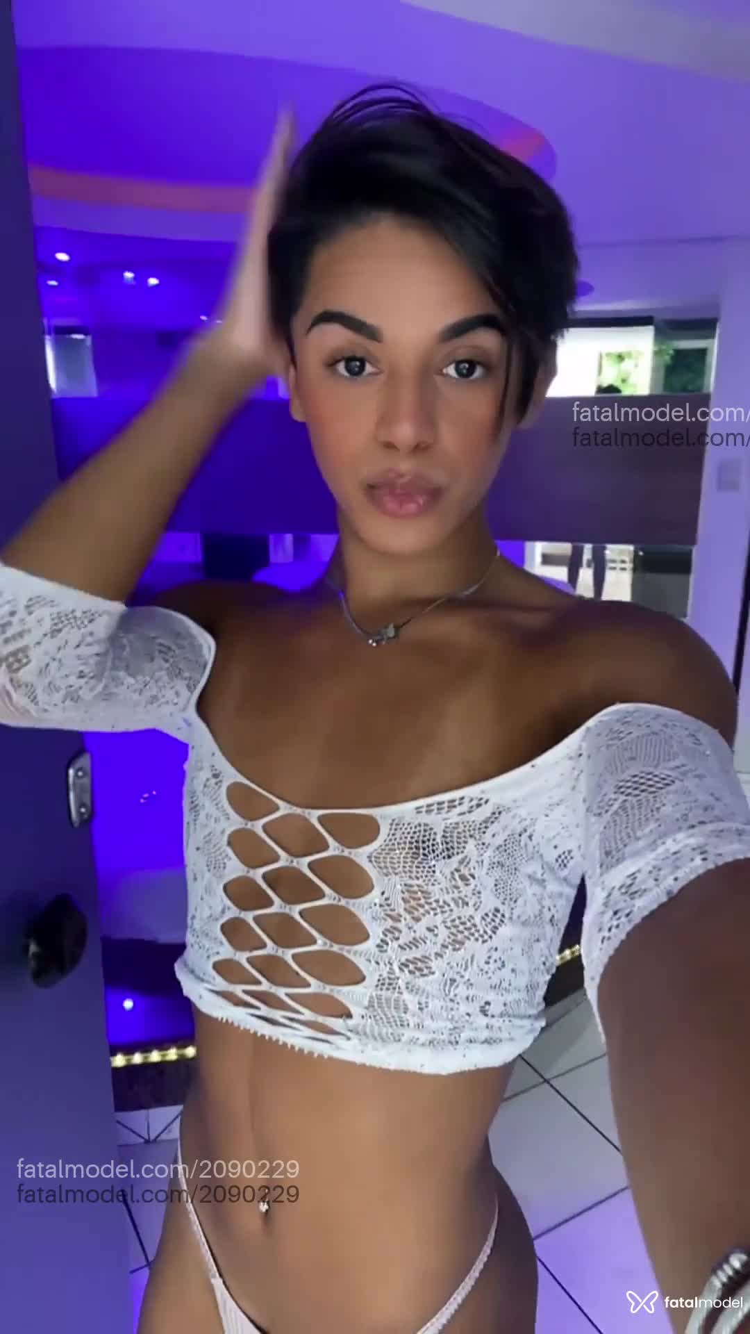 Acompanhante mulher trans morena (o) de olhos pretos em João Pessoa - Josie