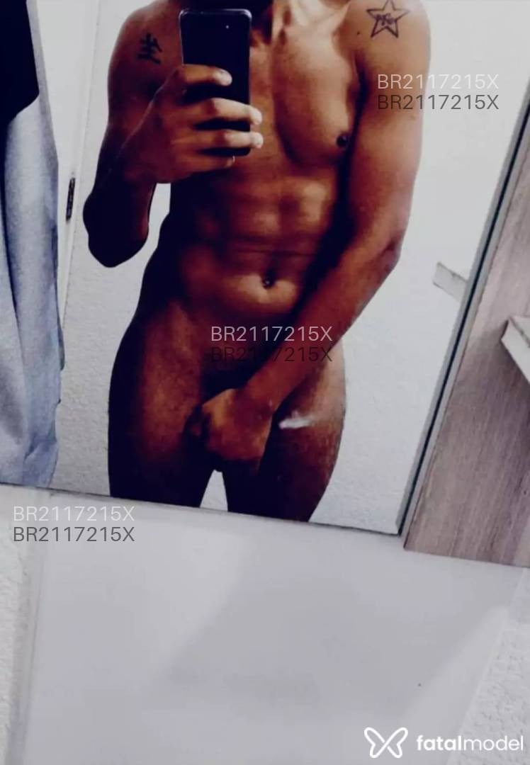 Acompanhante homem morena (o) de olhos castanhos em Porto Alegre - Jackson