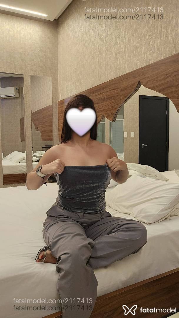 Acompanhante mulher com cabelo castanho de olhos castanhos - Patrícia Bergman
