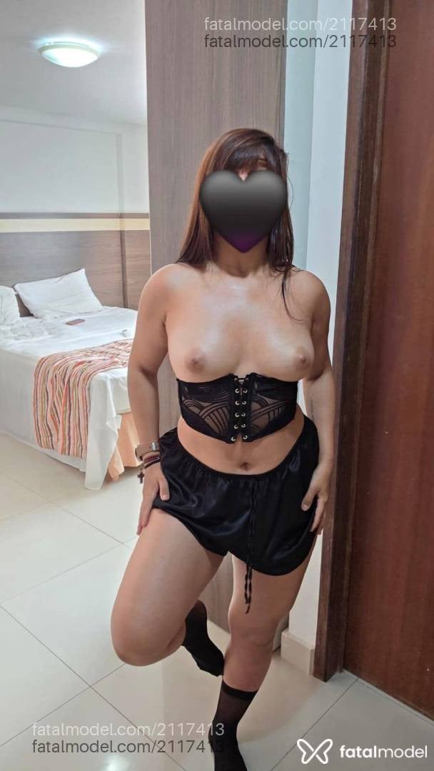 Acompanhante mulher com cabelo castanho de olhos castanhos - Patrícia Bergman