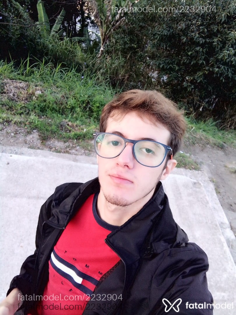 Acompanhante homem loira (o) de olhos castanhos em Belém Acompanhante homem loira (o) de olhos castanhos em Belém - Luigi