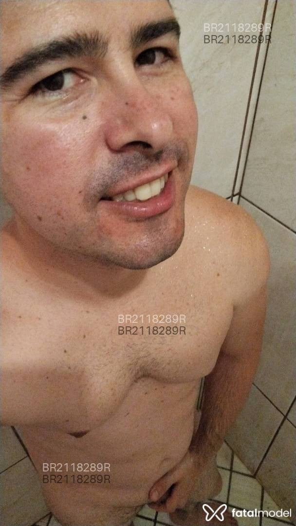 Acompanhante homem morena (o) de olhos castanhos - Casaladventury