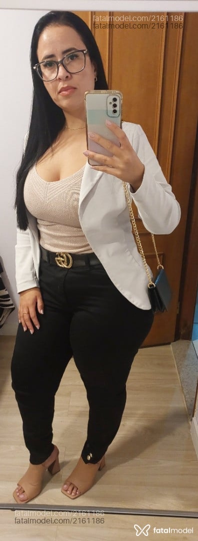 Acompanhante mulher morena (o) de olhos castanhos em São Paulo - Lia Butterfly