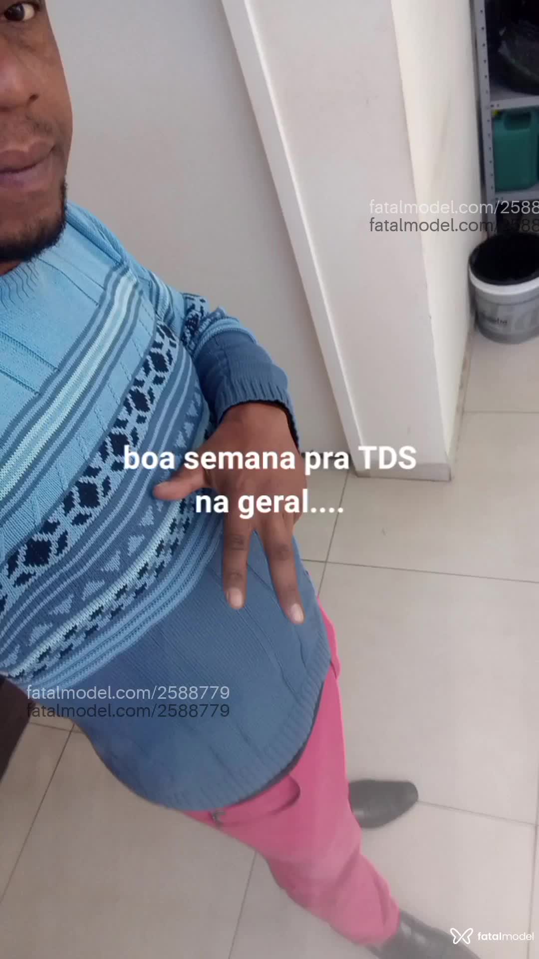 Acompanhante homem morena (o) de olhos pretos em São Paulo Acompanhante homem morena (o) de olhos pretos em São Paulo - Pretinho