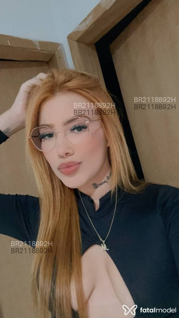Acompanhante mulher ruiva (o) de olhos castanhos em Canarana - Bebel