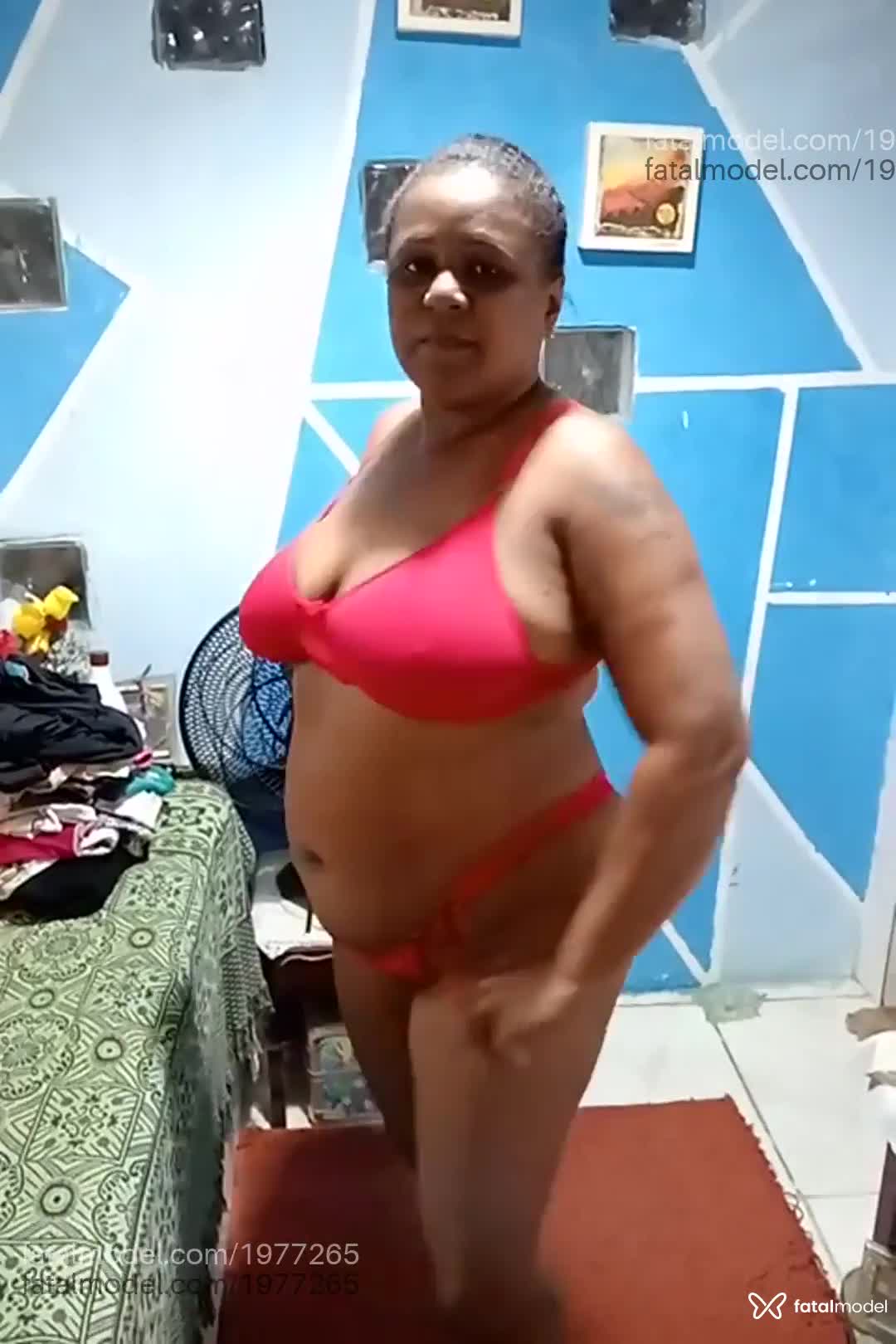 Acompanhante mulher com cabelo castanho de olhos castanhos em Rio de Janeiro - Carol cris
