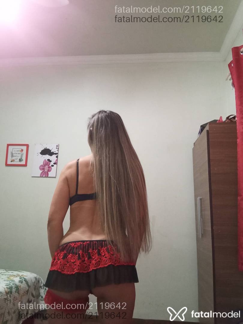 Acompanhante mulher loira (o) de olhos castanhos em Maringá - Karen Lacerda