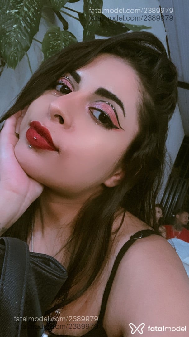 Acompanhante mulher morena (o) de olhos castanhos em Trindade Acompanhante mulher morena (o) de olhos castanhos em Trindade - Jaque