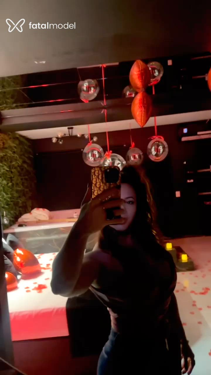 Acompanhante mulher com cabelo castanho de olhos verdes em Santo Ângelo - Juliana