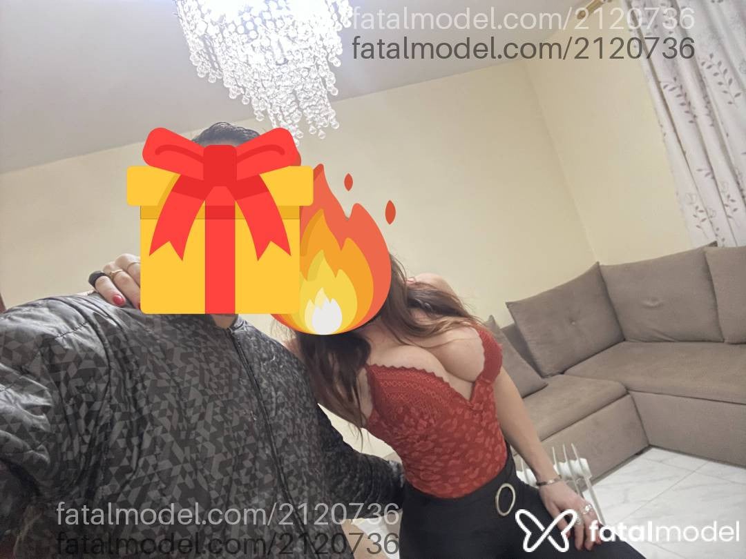 Acompanhante mulher com cabelo castanho de olhos verdes em Passo Fundo - Juliana
