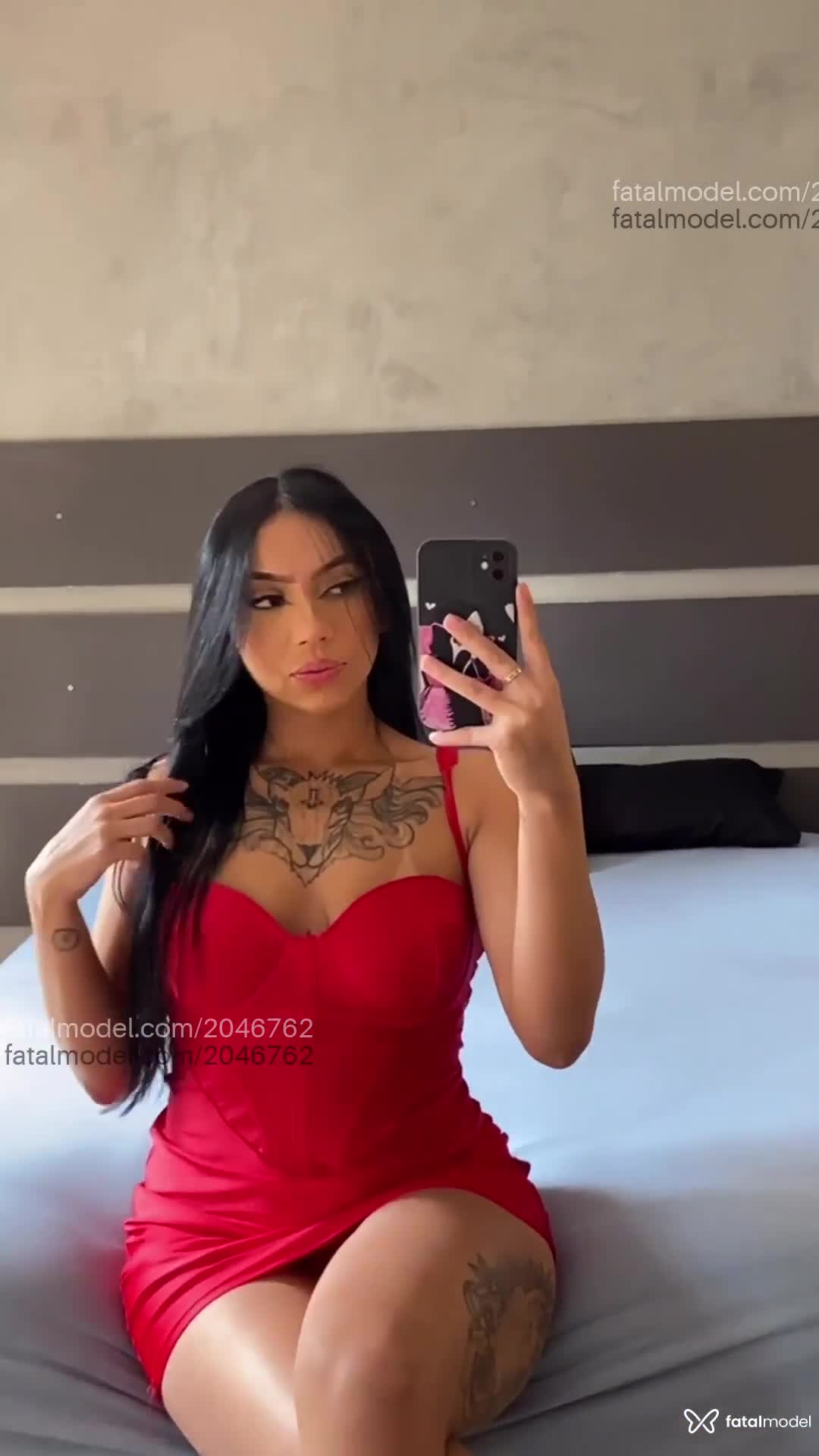 Acompanhante mulher morena (o) de olhos mel em São Paulo Acompanhante mulher morena (o) de olhos mel em São Paulo - Mirella