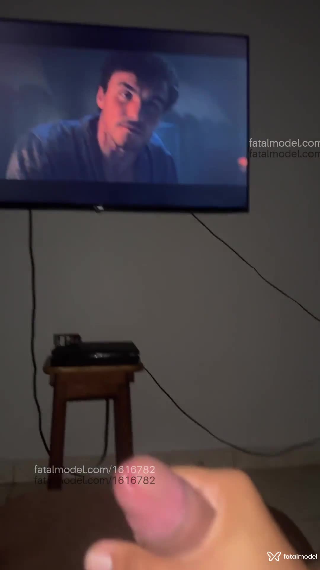 Acompanhante homem com cabelo castanho de olhos castanhos em São Paulo Acompanhante homem com cabelo castanho de olhos castanhos em São Paulo - Phelipe Bonito