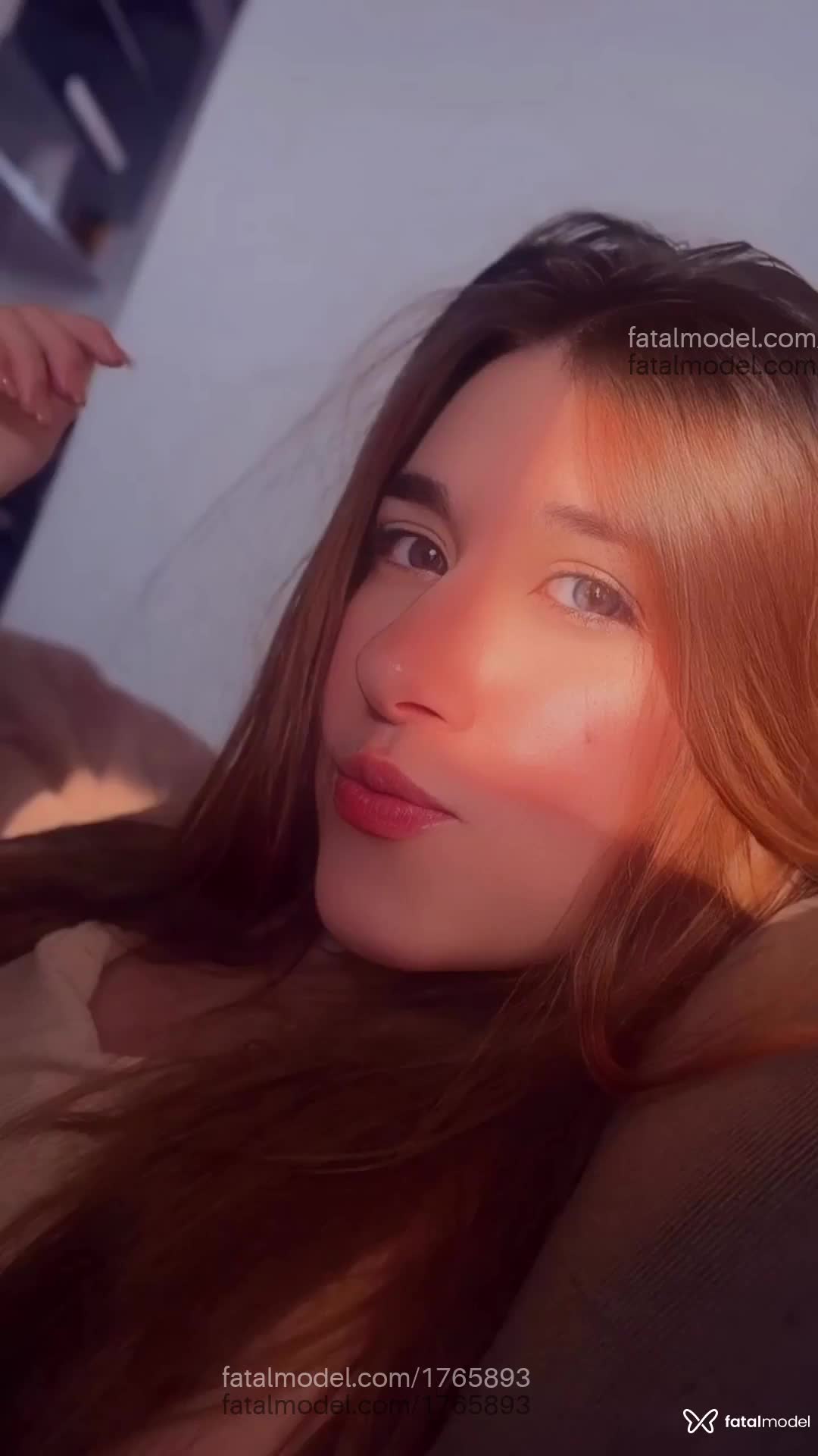Acompanhante mulher loira (o) de olhos azuis - Alanna Acompanhante mulher loira (o) de olhos azuis - Alanna