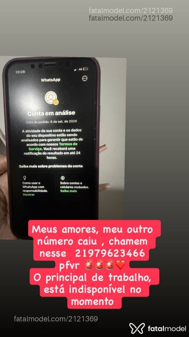 Acompanhante mulher com cabelo castanho de olhos castanhos - Pretinhahot