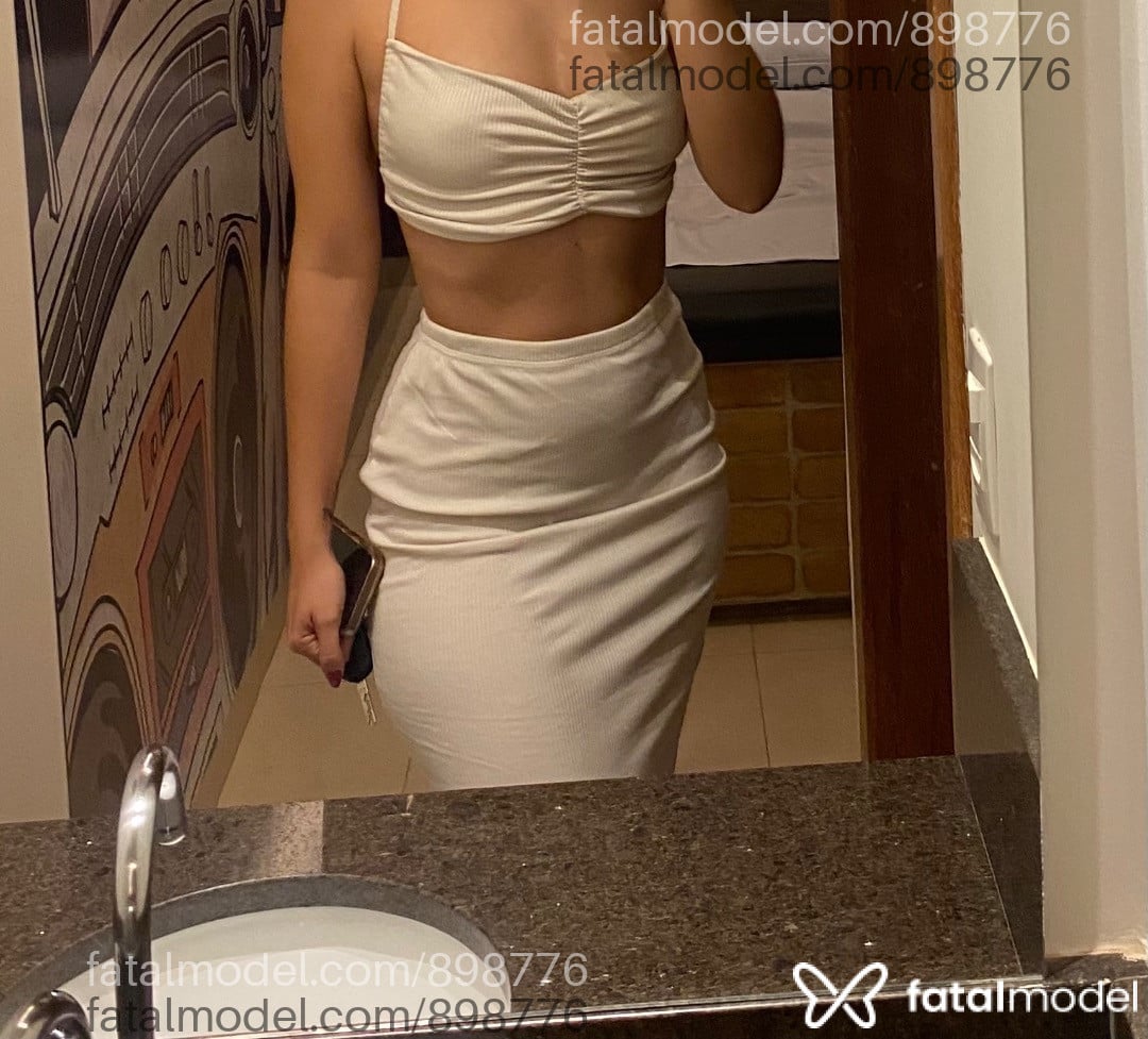 Acompanhante mulher com cabelo castanho de olhos castanhos em Rondonópolis - Anya Velvet