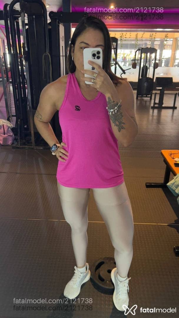 Acompanhante mulher com cabelo castanho de olhos castanhos em Santa Rosa - Melina Schutz
