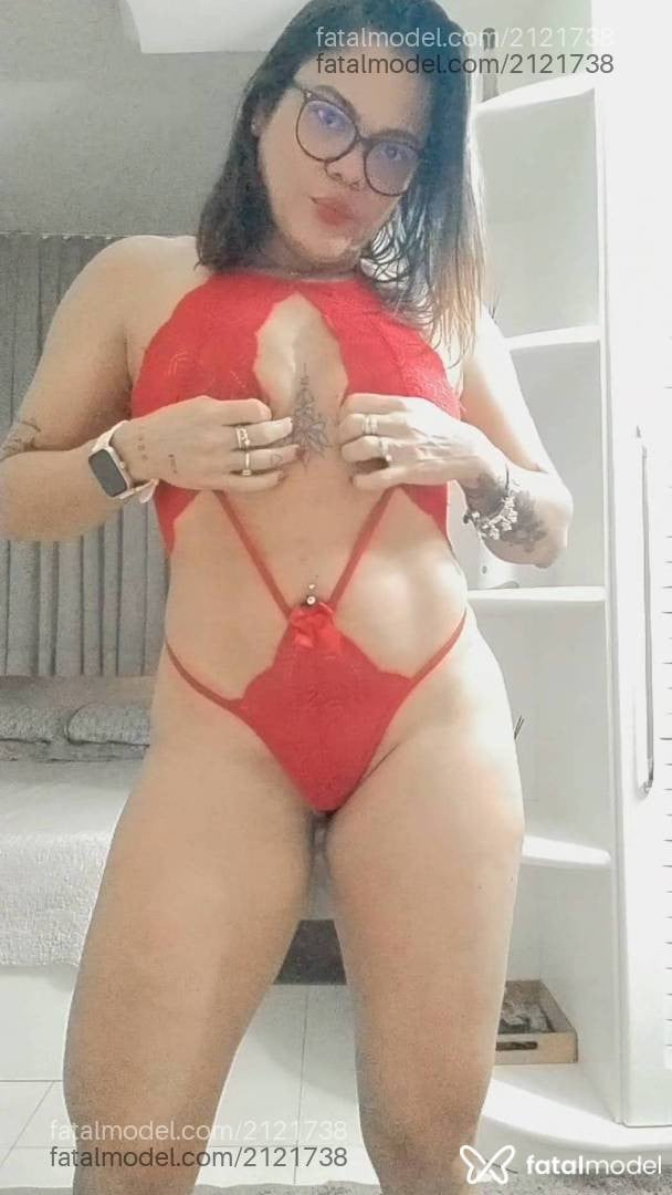 Acompanhante mulher com cabelo castanho de olhos castanhos em Santa Rosa - Melina Schutz