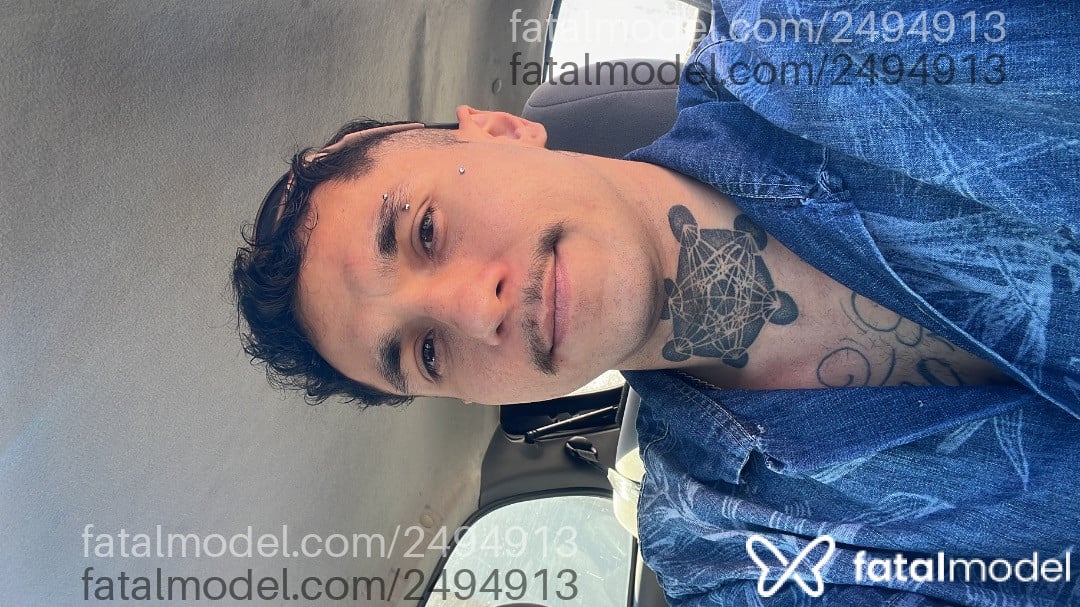 Acompanhante homem morena (o) de olhos castanhos em São Paulo Acompanhante homem morena (o) de olhos castanhos em São Paulo - Antonio