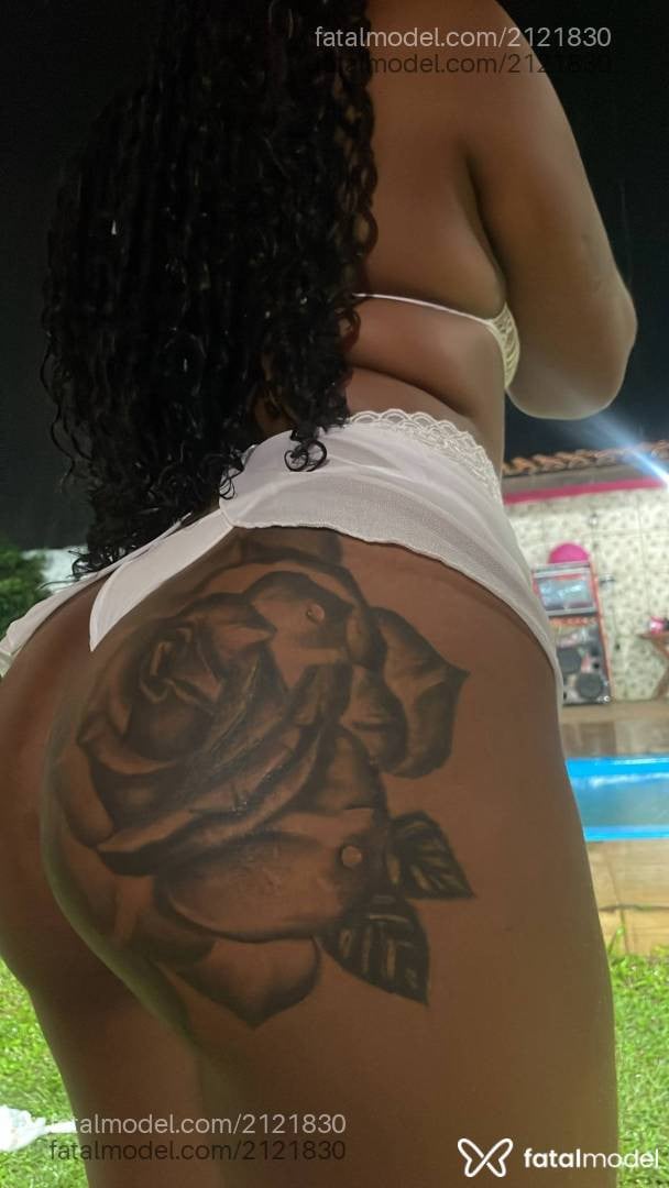 Acompanhante mulher morena (o) de olhos castanhos - Kelly Santos Acompanhante mulher morena (o) de olhos castanhos - Kelly Santos